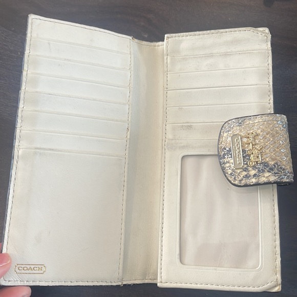 Coach Wallet Embossed Leather Wallet - Picture 2 of 3